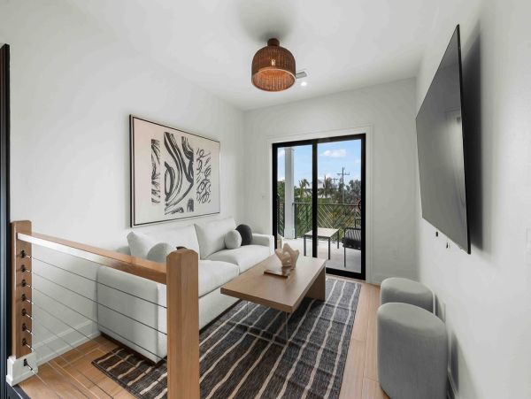 Luxury Holmes Beach Rental Walk to Beach & Rooftop Views