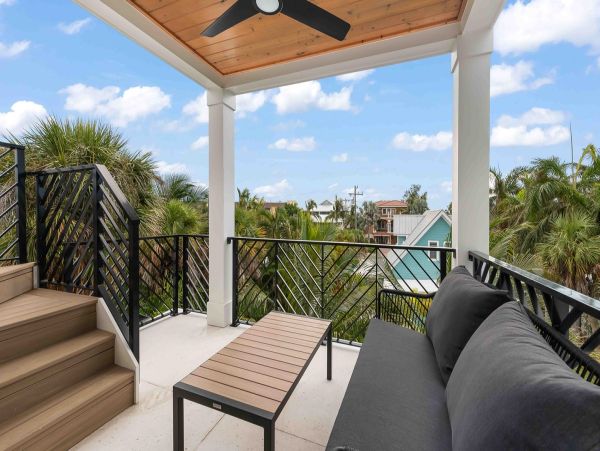 Luxury Holmes Beach Rental Walk to Beach & Rooftop Views