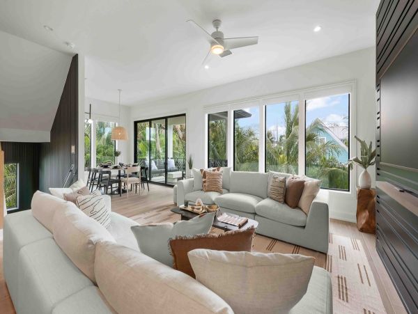 Luxury Holmes Beach Rental Walk to Beach & Rooftop Views