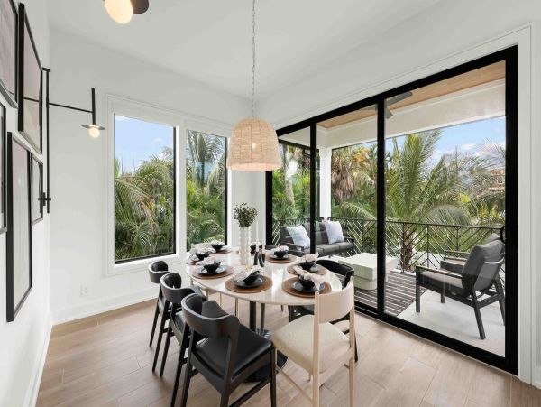 Luxury Holmes Beach Rental Walk to Beach & Rooftop Views