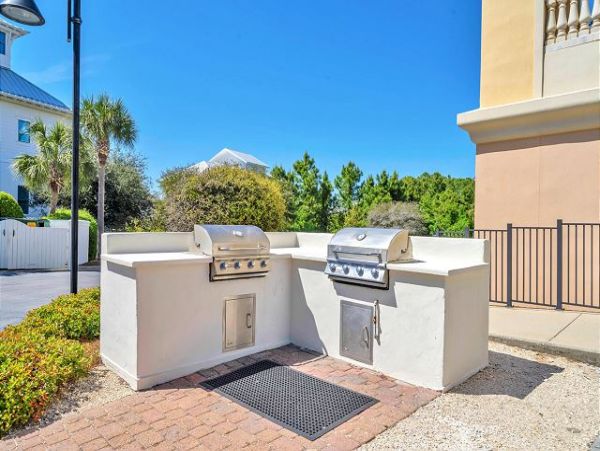 Santa Rosa Beach Vacation Condo with 3 Bedrooms & 2 Pool