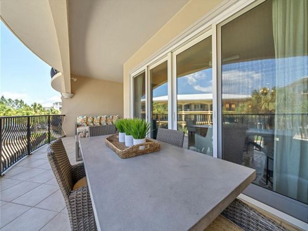 Santa Rosa Beach Vacation Condo with 3 Bedrooms & 2 Pool