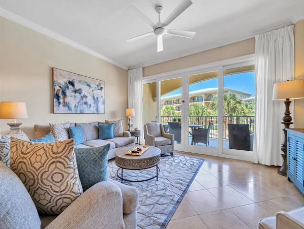 Santa Rosa Beach Vacation Condo with 3 Bedrooms & 2 Pool
