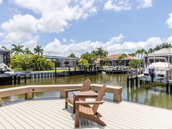 Waterfront Vacation Rental - Luxury Coastal Home with Pool & Hot Tub