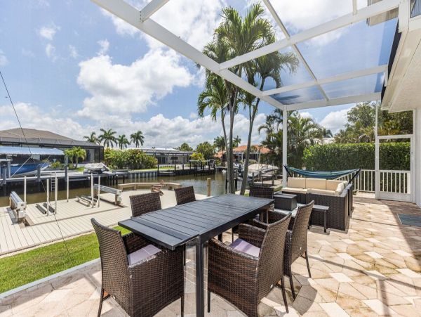 Waterfront Vacation Rental - Luxury Coastal Home with Pool & Hot Tub