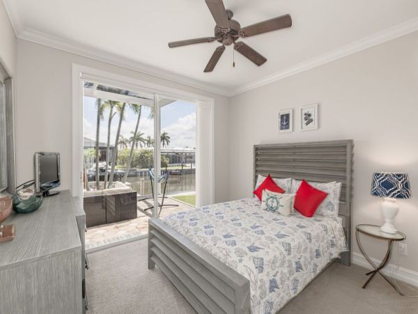 Waterfront Vacation Rental - Luxury Coastal Home with Pool & Hot Tub