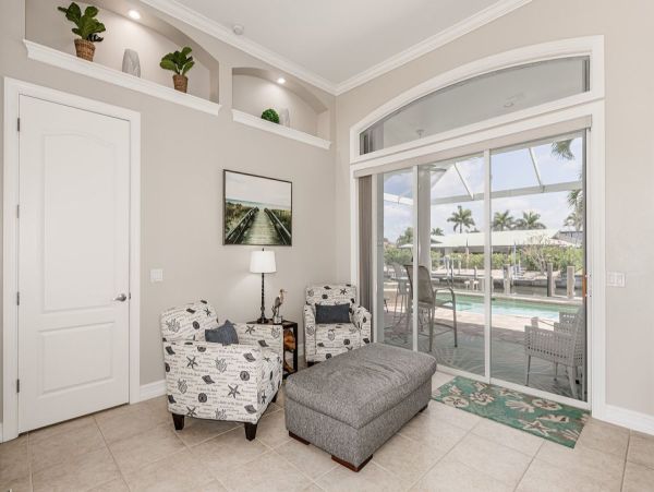 Waterfront Vacation Rental - Luxury Coastal Home with Pool & Hot Tub