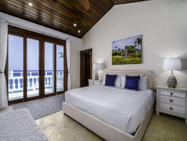 Oceanfront St. Thomas Vacation Pool Home Five Bedroom