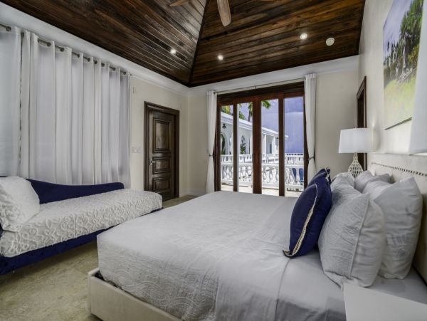 Oceanfront St. Thomas Vacation Pool Home Five Bedroom