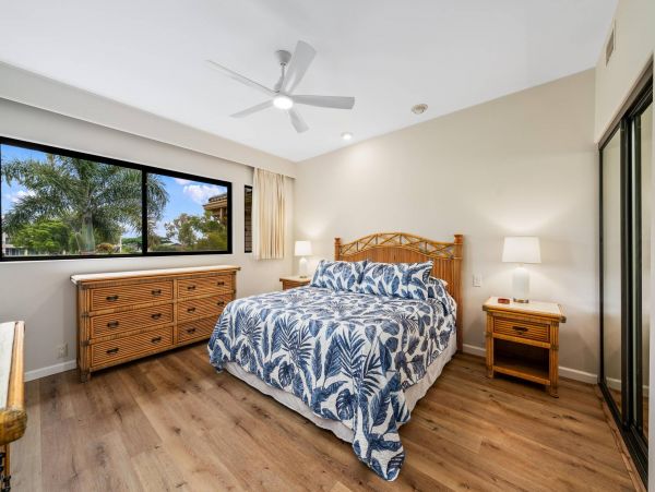 Lovely 2 Bedroom Vacation Condo Sleeps 6 Guests