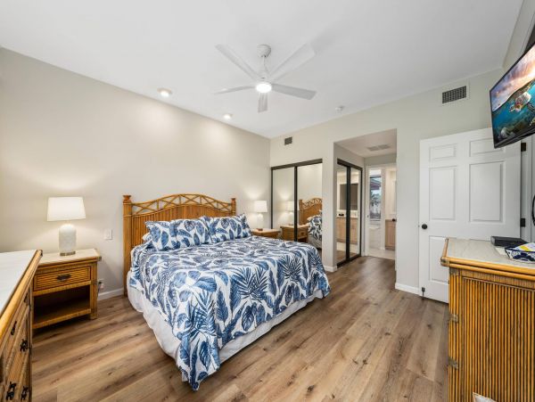 Lovely 2 Bedroom Vacation Condo Sleeps 6 Guests