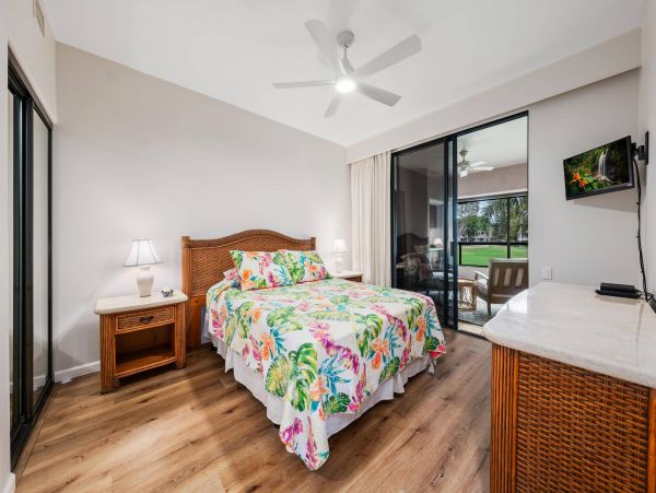 Lovely 2 Bedroom Vacation Condo Sleeps 6 Guests