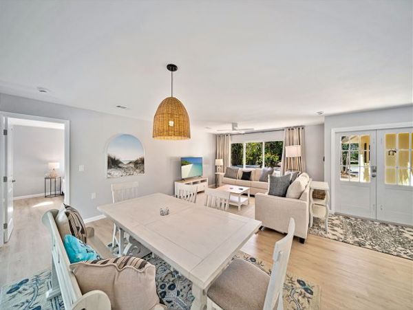 Sanibel Vacation Home Three Bedroom Walk to Beach