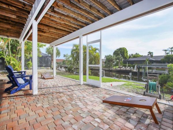 Sanibel Canal Front 4 Bedroom Vacation Rental Dock & Pool