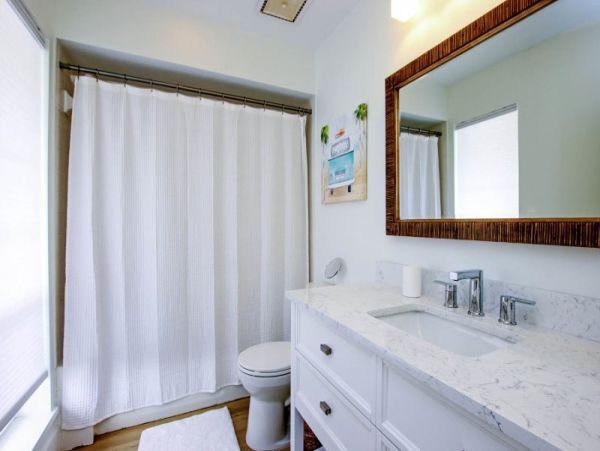 Sanibel Canal Front 4 Bedroom Vacation Rental Dock & Pool