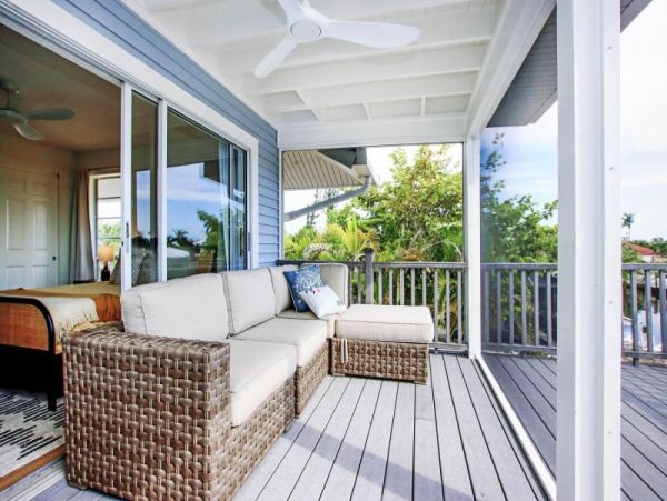Sanibel Canal Front 4 Bedroom Vacation Rental Dock & Pool