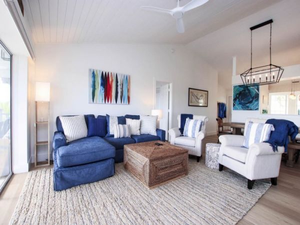Sanibel Canal Front 4 Bedroom Vacation Rental Dock & Pool