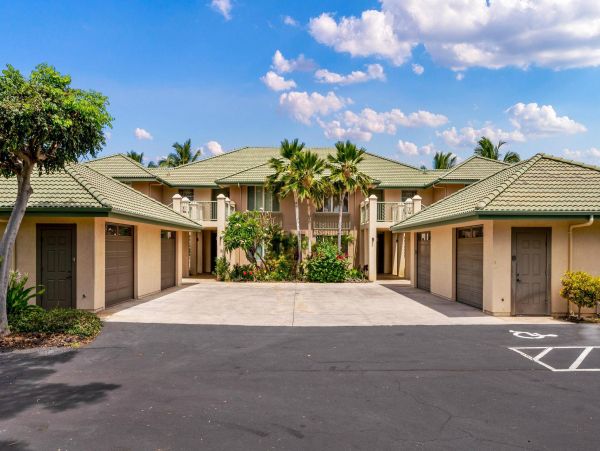 Beautiful 3 Bedroom Vacation Condo with Great Views