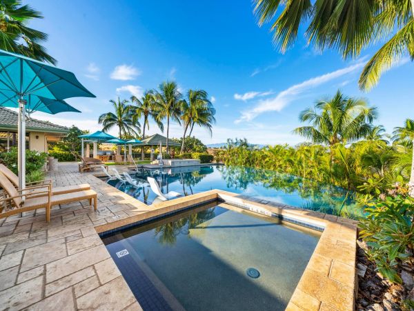 Beautiful 3 Bedroom Vacation Condo with Great Views