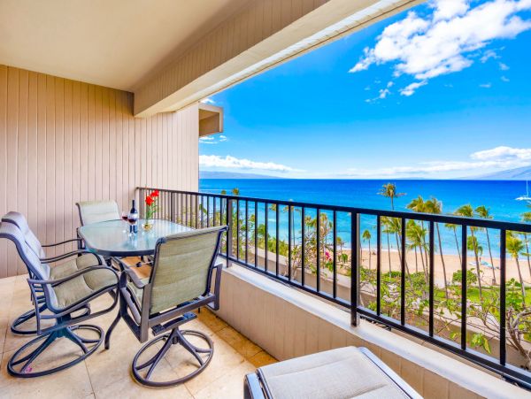 Ocean, Mountain & Golf Course View Vacation Rental in Kaanapali