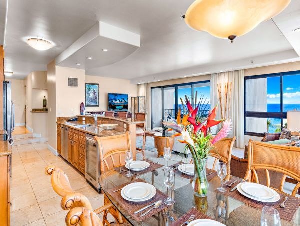 Ocean, Mountain & Golf Course View Vacation Rental in Kaanapali