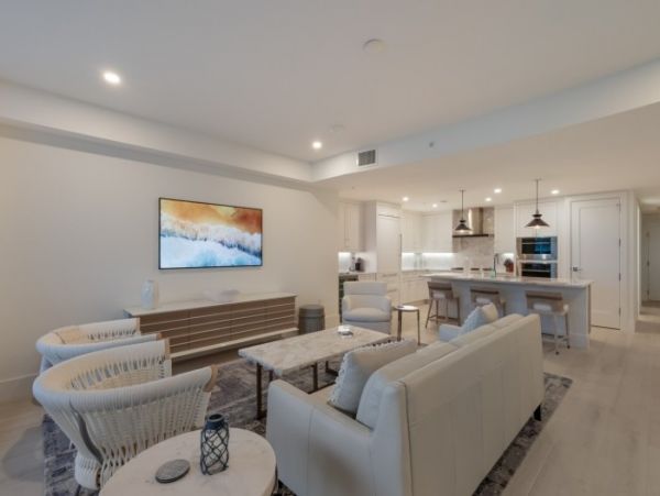 Luxury Beachfront Condo