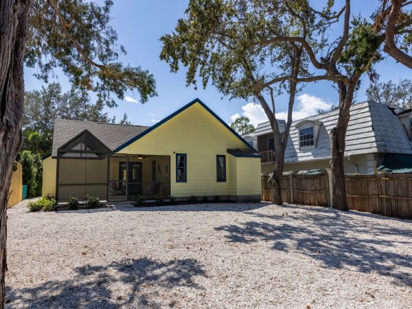 Siesta Key Vacation Home with 3 Bedrooms