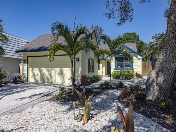 Siesta Key Vacation Home with 3 Bedrooms