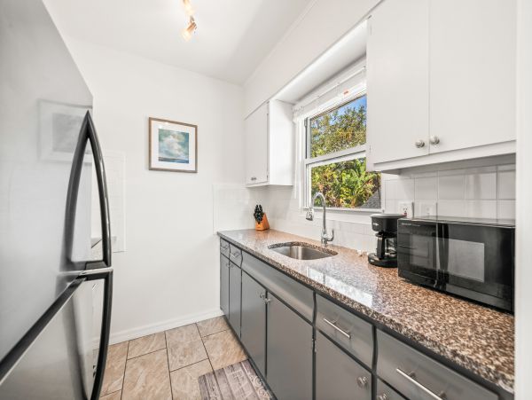 Sarasota Cozy One Bedroom Vacation Condo