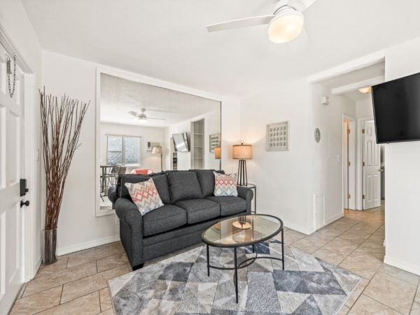 Sarasota Cozy One Bedroom Vacation Condo