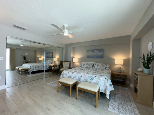 Oceanfront Siesta Condo New In Call Today!
