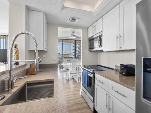 Siesta Key Vacation Rental Condo with Balconies