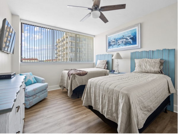 Siesta Key Vacation Rental Condo with Balconies