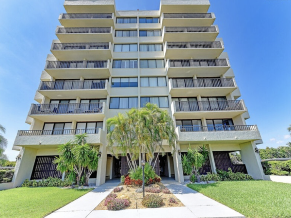 Siesta Key Vacation Rental Condo with Balconies