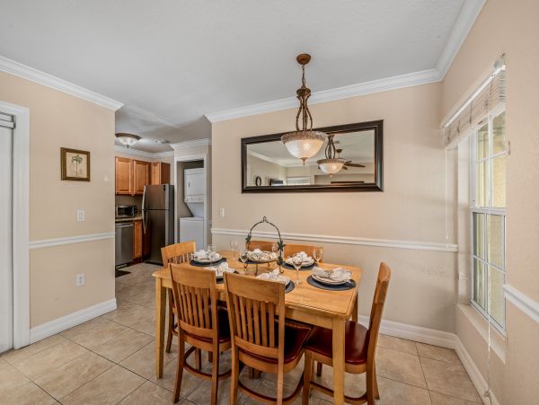 Coastal Comfort Just Steps from Siesta Key Beach