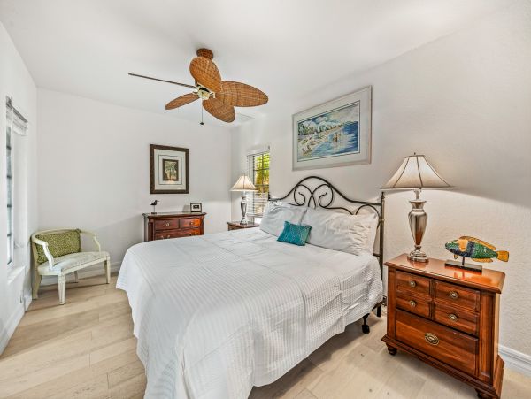 Coastal Comfort Just Steps from Siesta Key Beach