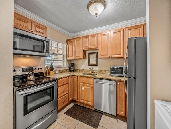 Coastal Comfort Just Steps from Siesta Key Beach
