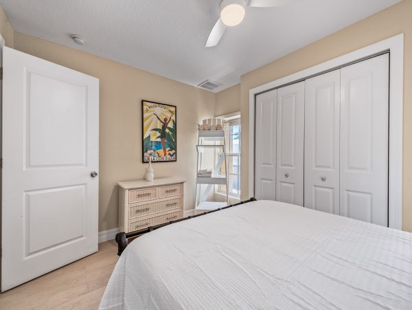 Coastal Comfort Just Steps from Siesta Key Beach
