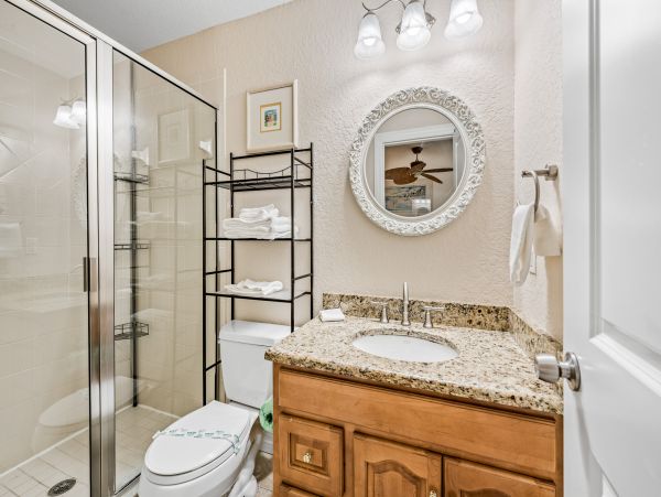 Coastal Comfort Just Steps from Siesta Key Beach