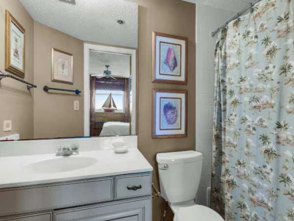 Three Bedroom- three bathroom Condo with spectacular views!