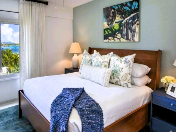 Charming 2 Bedroom Vacation Getaway with Great Views