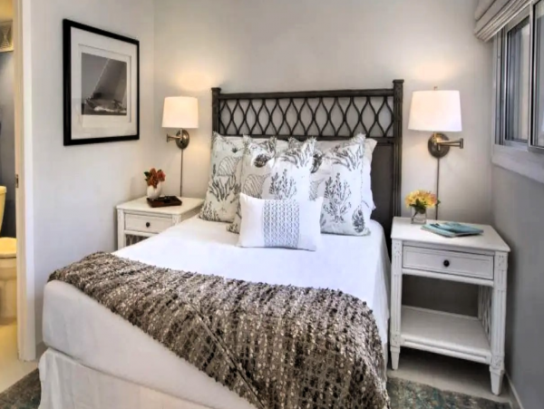 Charming 2 Bedroom Vacation Getaway with Great Views