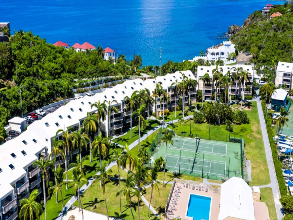 Charming 2 Bedroom Vacation Getaway with Great Views