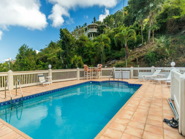 Lovely 2 Bedroom Vacation Rental with Private Pool