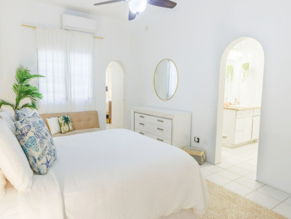 Lovely 2 Bedroom Vacation Rental with Private Pool