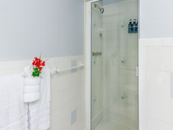 Lovely 2 Bedroom Vacation Rental with Private Pool
