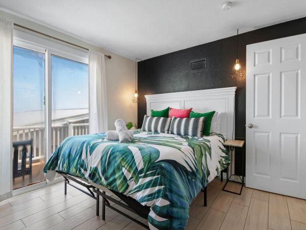 On Bay Anna Maria Island Vacation Home Five Bedroom