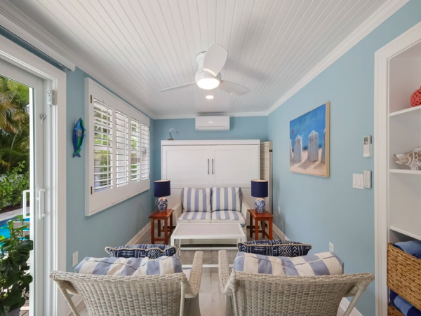Island Elegance: Anna Maria 3 Bedroom Home Steps from the Gulf