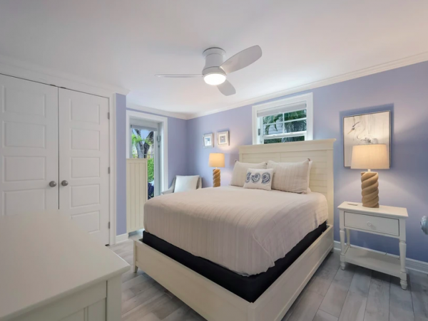 Island Elegance: Anna Maria 3 Bedroom Home Steps from the Gulf