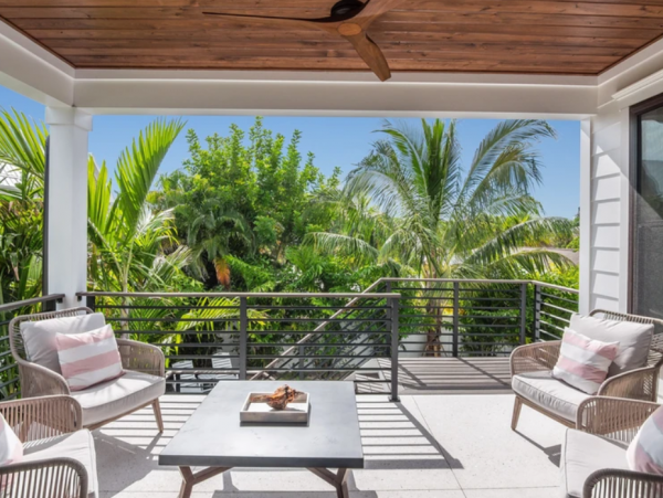 Gorgeous House with 4 Bedroom, Pool & Spa